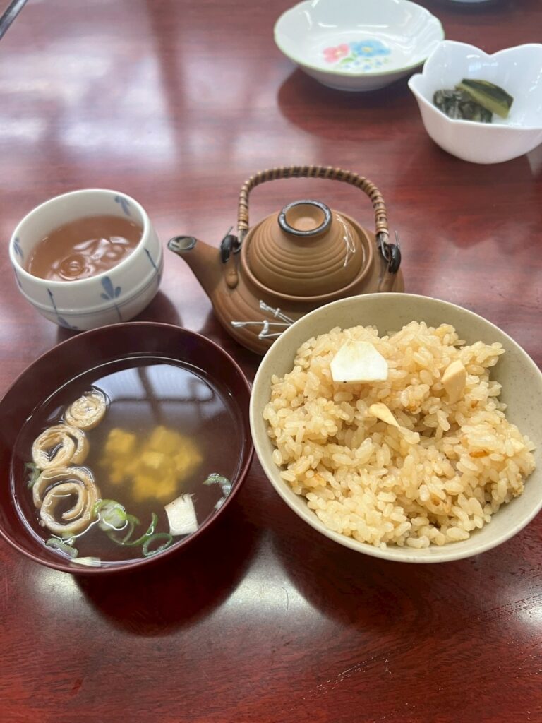 松茸ご飯とお吸い物